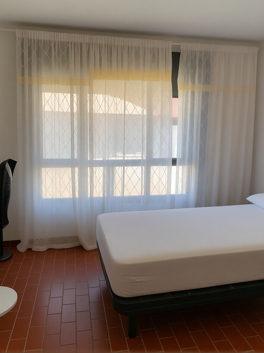 Beachfront flat in La Manga del Mar Menor — Bedroom