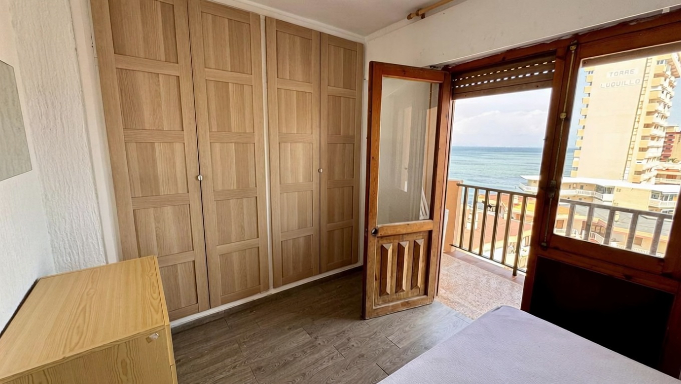 Apartamento em primeira linha de praia em La Manga del Mar Menor