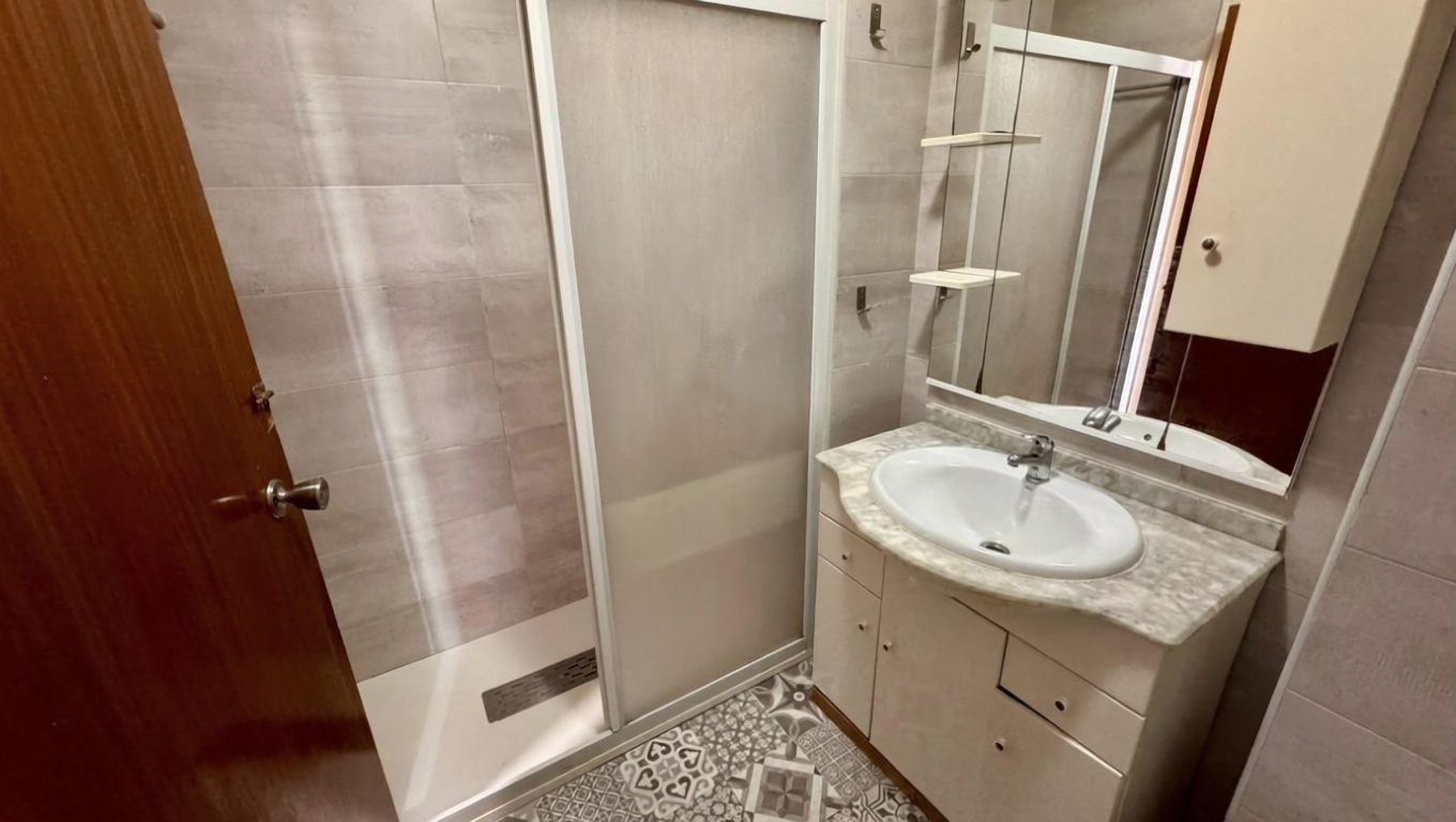 Apartamento em primeira linha de praia em La Manga del Mar Menor — Quarto