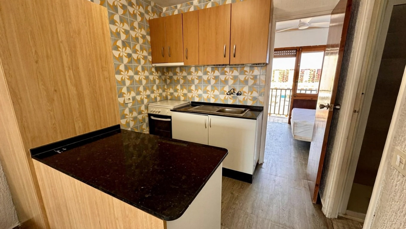 Apartamento em primeira linha de praia em La Manga del Mar Menor — Cozinha