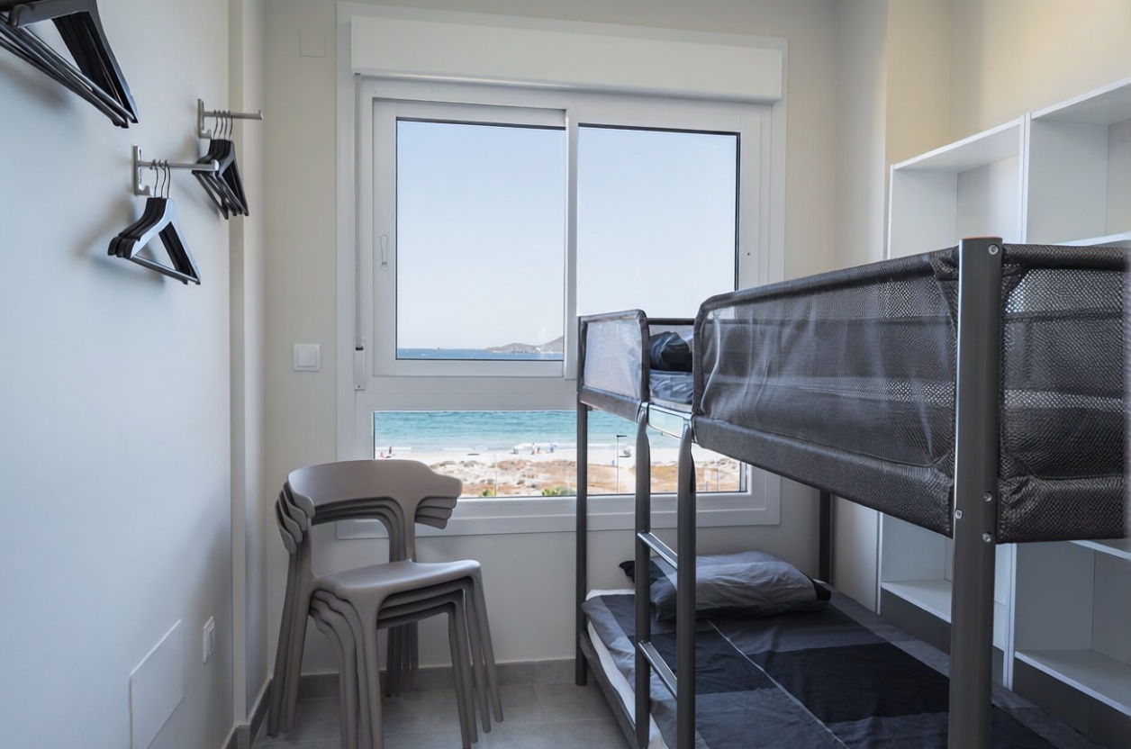 Apartamento em primeira linha de praia em La Manga del Mar Menor — Quarto