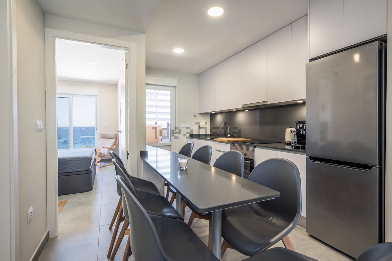 Apartamento em primeira linha de praia em La Manga del Mar Menor — Cozinha