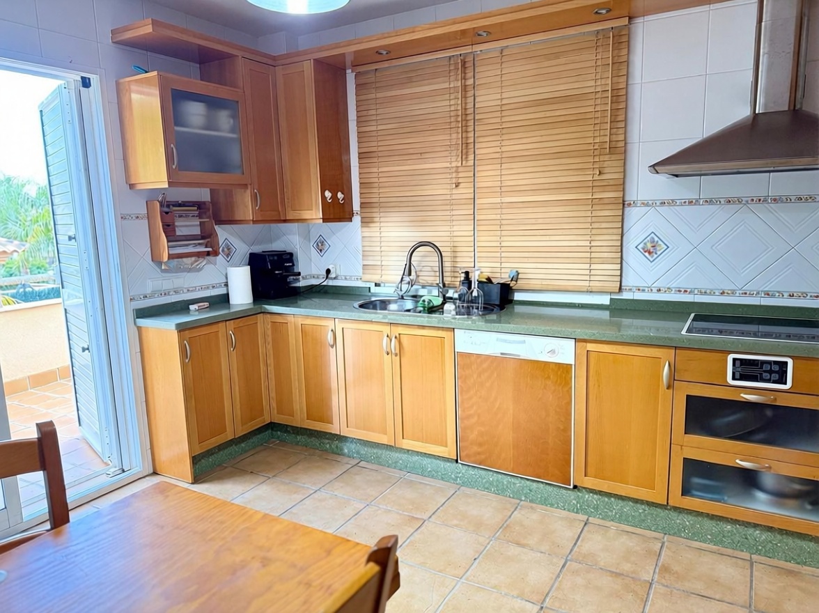 Chalet con acceso directo a playa en Mazarrón — Cocina