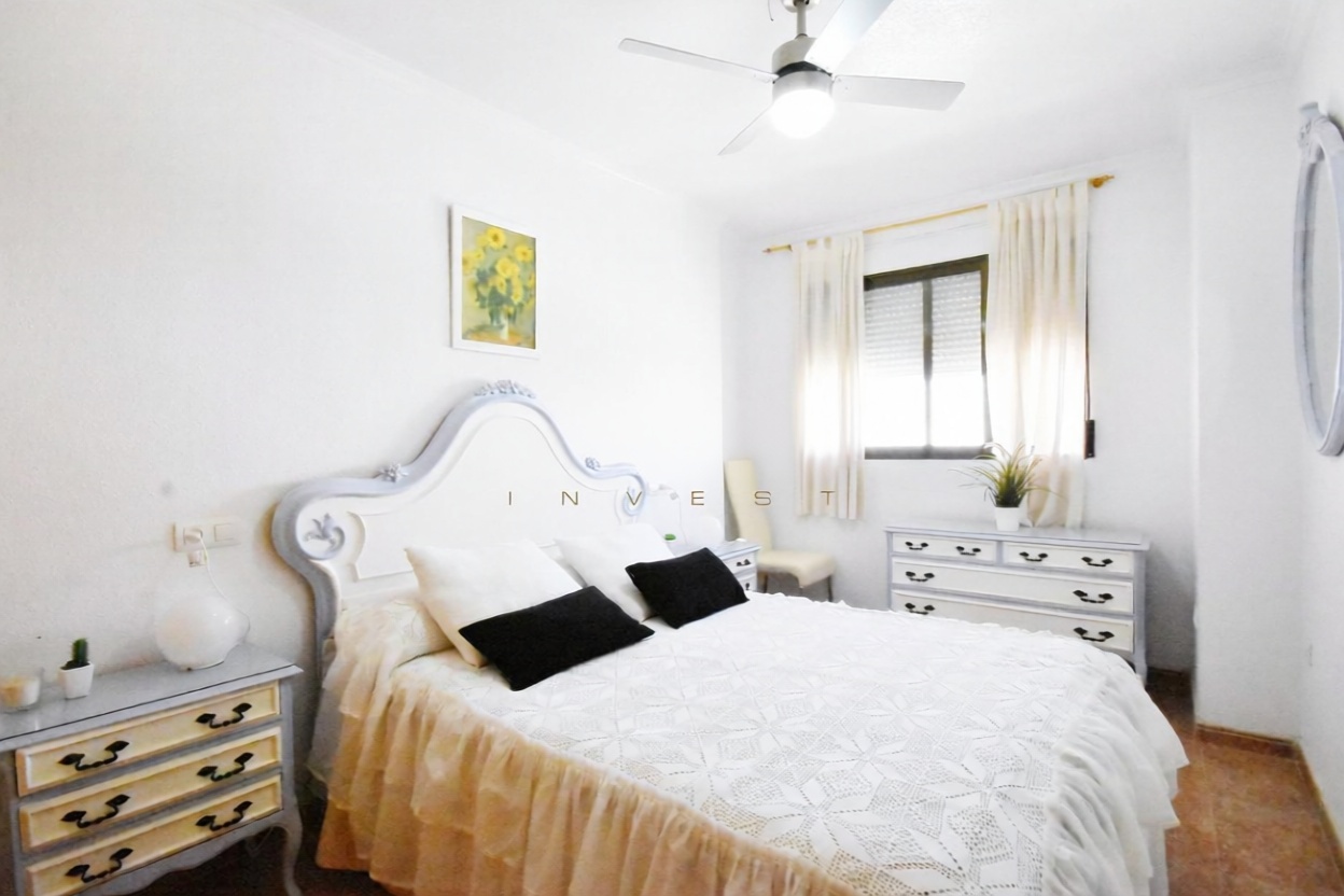 Beachfront flat in Mazarrón — Bedroom