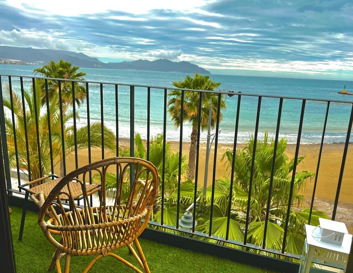 Beachfront flat in Mazarrón — Sea terrace