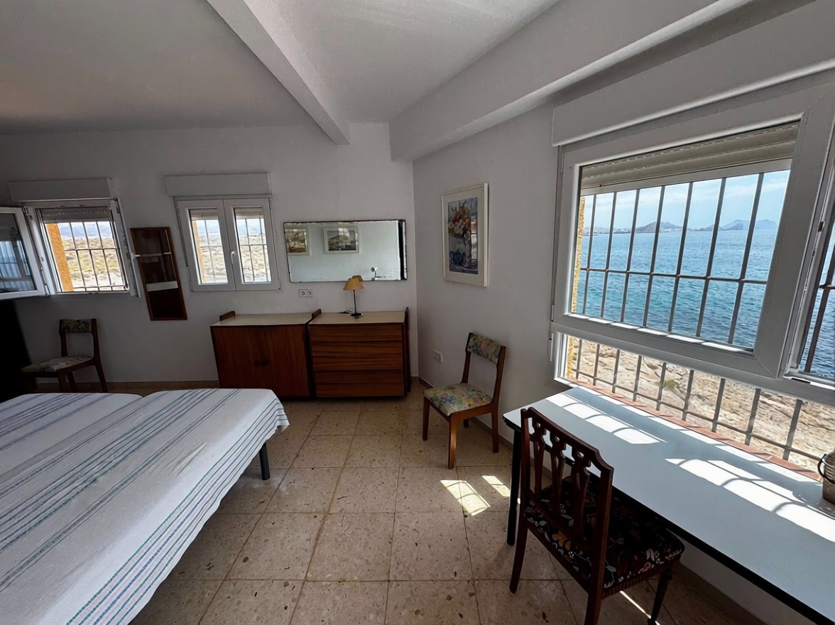 Chalet avec accès direct à la plage à Águilas — Chambre