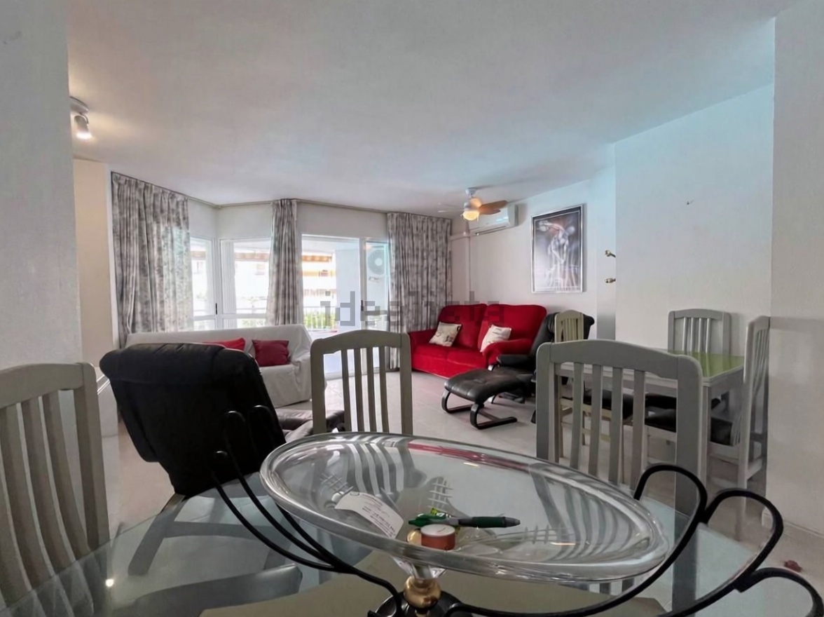 Appartement en première ligne de plage à Águilas — Séjour