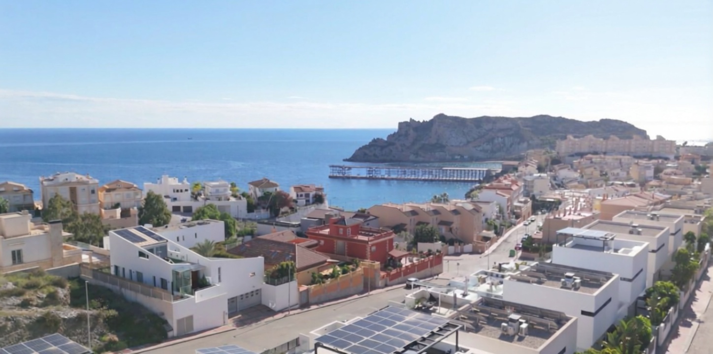 Beachfront flat in Águilas — Aerial