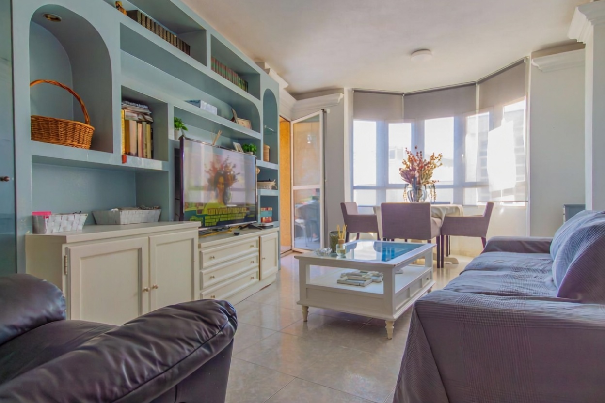 Appartement en première ligne de plage à Águilas — Séjour