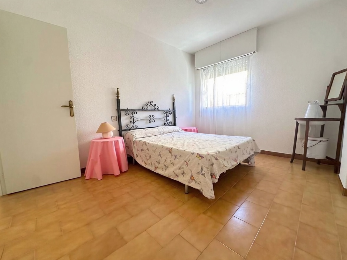 Appartement en première ligne de plage à Águilas — Chambre