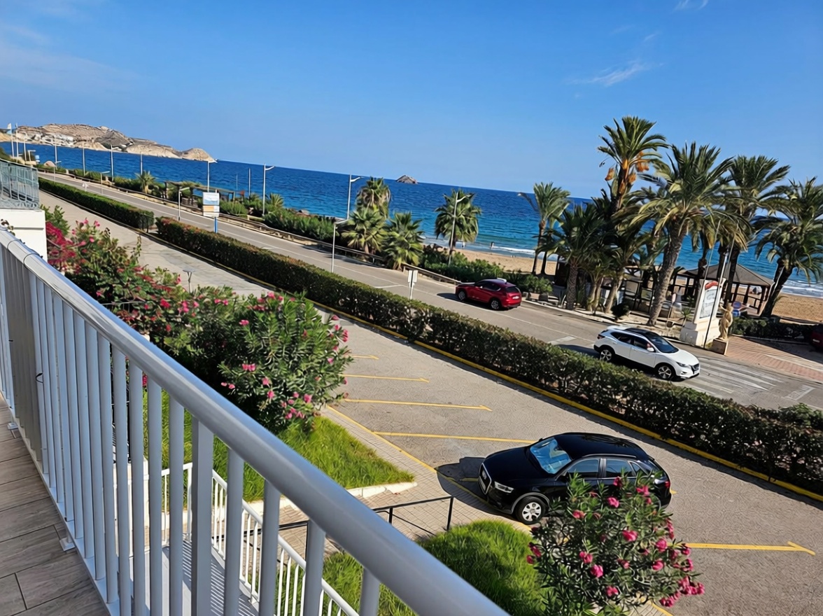 Wohnung in erste Strandlinie in San Juan de los Terreros