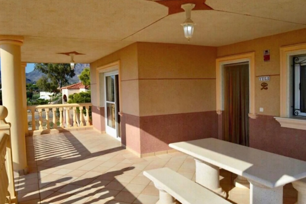 Chalet con acceso directo a playa en San Juan de los Terreros