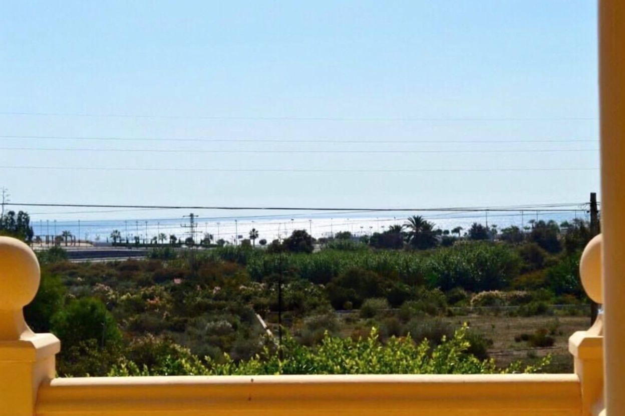 Chalet con acceso directo a playa en San Juan de los Terreros — Vista mar