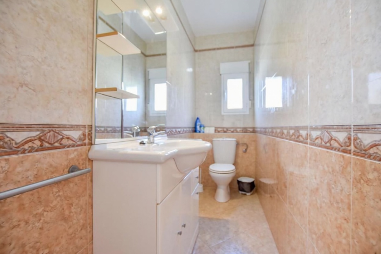 Chalet con acceso directo a playa en Cuevas del Almanzora — Baño