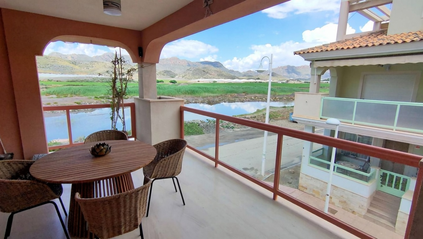 Seafront attic in Cuevas del Almanzora — Sea terrace