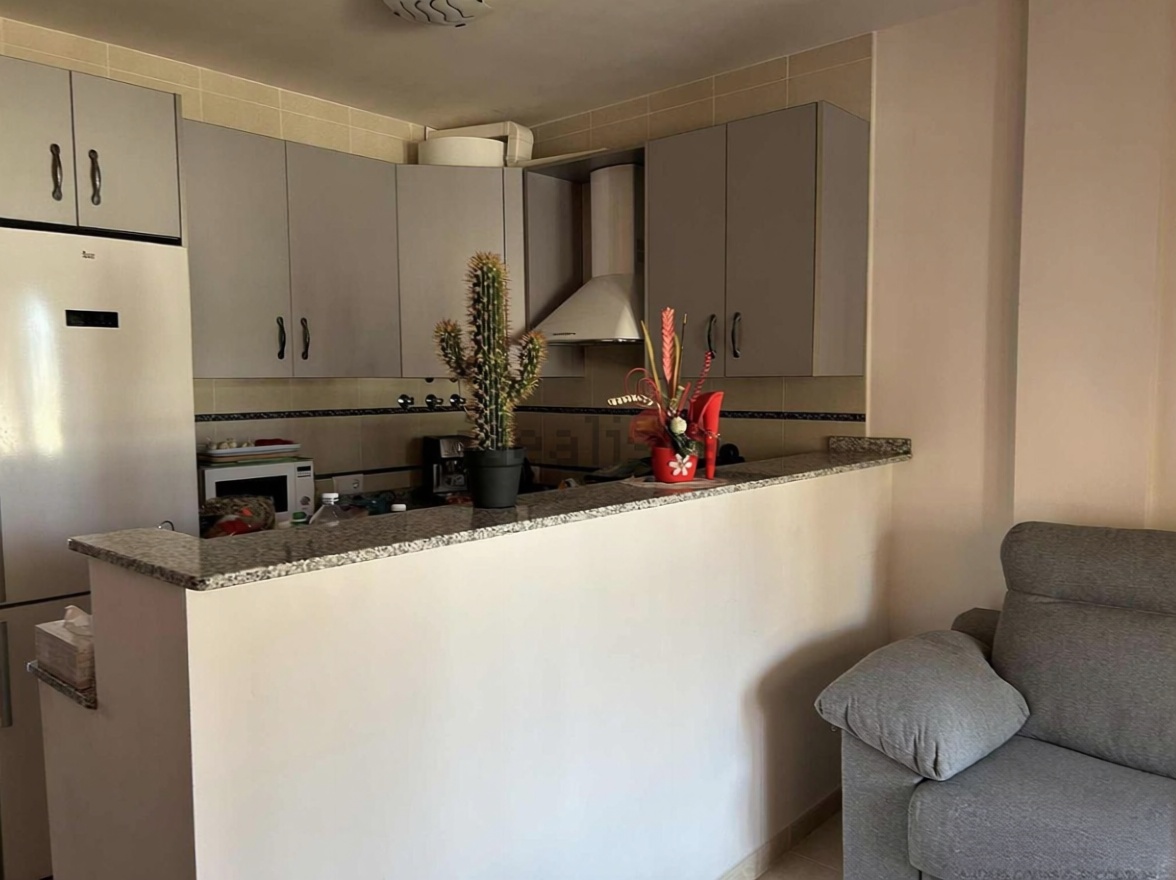 Beachfront flat in Cuevas del Almanzora — Kitchen