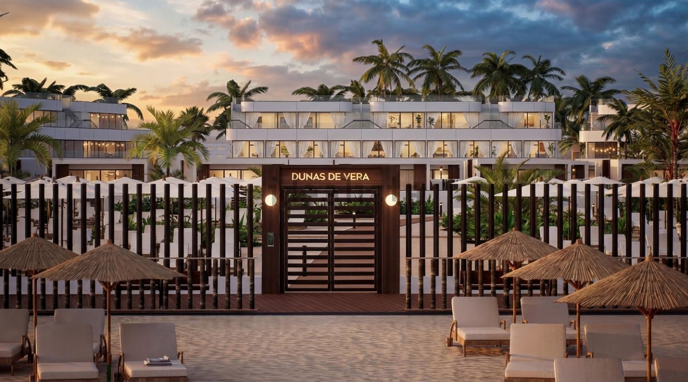 Chalet con acceso directo a playa en Vera — Fachada