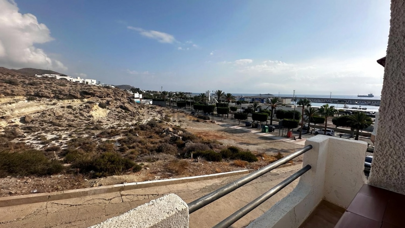 Chalet con acceso directo a playa en Níjar