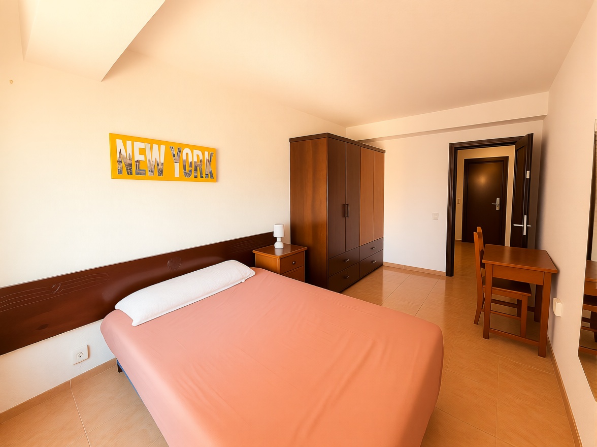Piso en primera línea de playa en Almería — Dormitorio