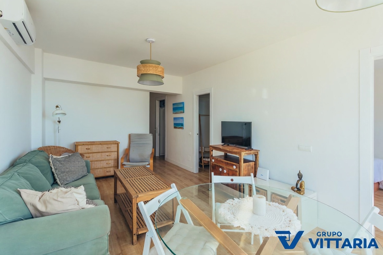 Piso en primera línea de playa en Almería — Dormitorio