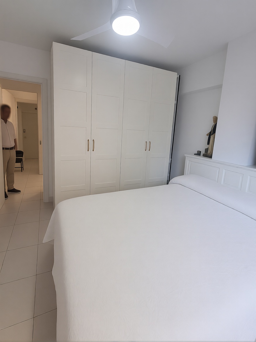 Piso en primera línea de playa en Almería — Dormitorio