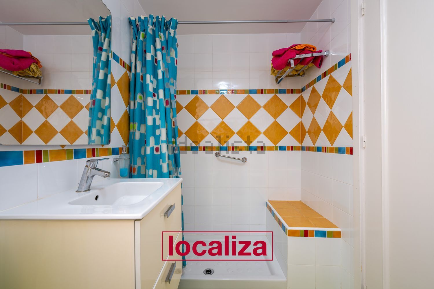 Appartement en première ligne de plage à Roquetas de Mar — Sanitaires
