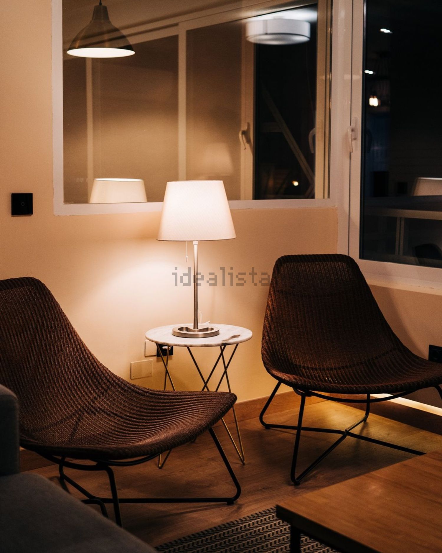 Dachgeschosswohnung zum Verkauf in erster Meereslinie in Roquetas de Mar