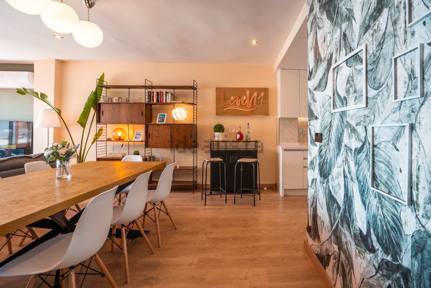Dachgeschosswohnung zum Verkauf in erster Meereslinie in Roquetas de Mar