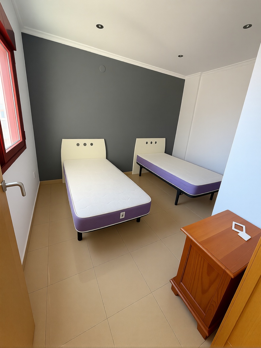 Duplex en première ligne de plage à Roquetas de Mar — Chambre
