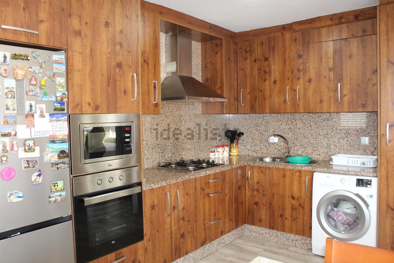 Wohnung zum Verkauf in direkter Strandlage in Roquetas de Mar