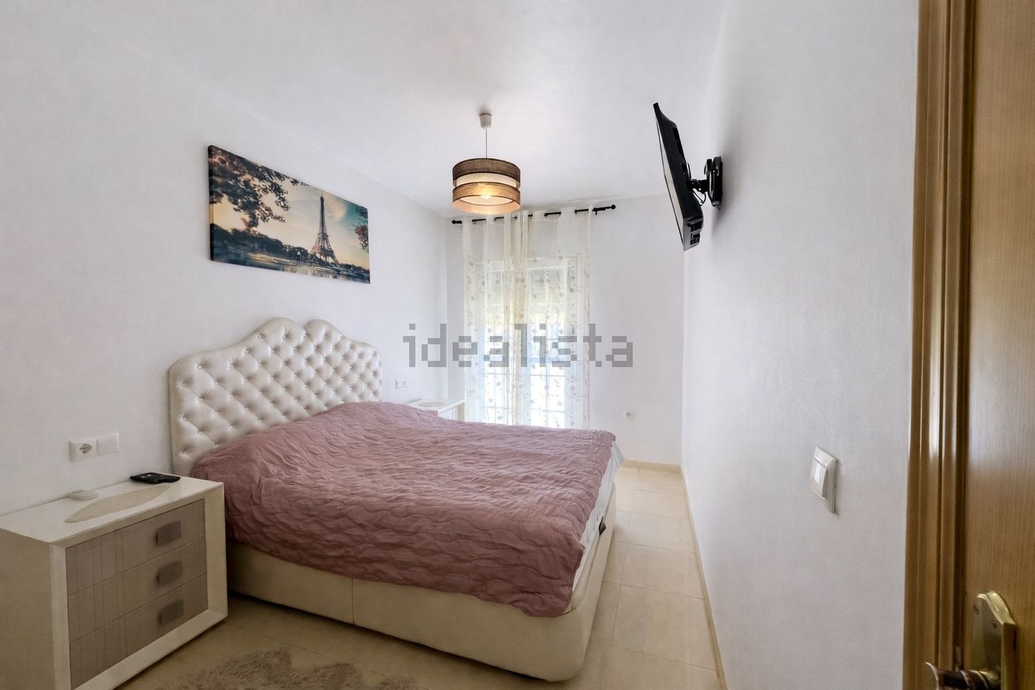 Wohnung zum Verkauf in direkter Strandlage in Roquetas de Mar