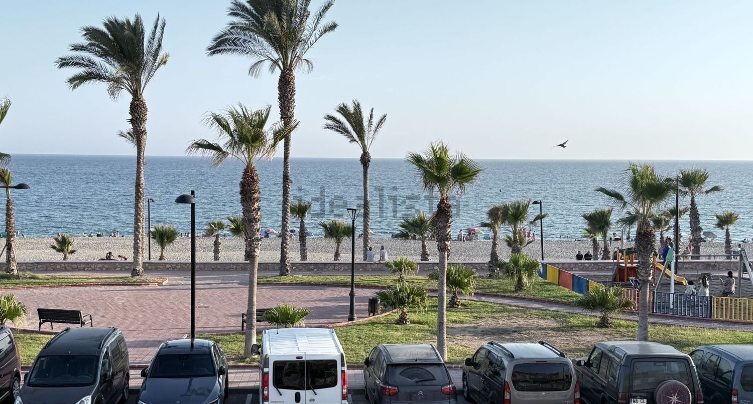 Chalet avec accès direct à la plage à Balanegra — Vue mer