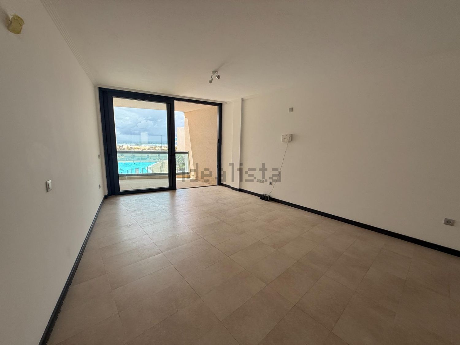Wohnung in erste Strandlinie in La Oliva — Wohnzimmer