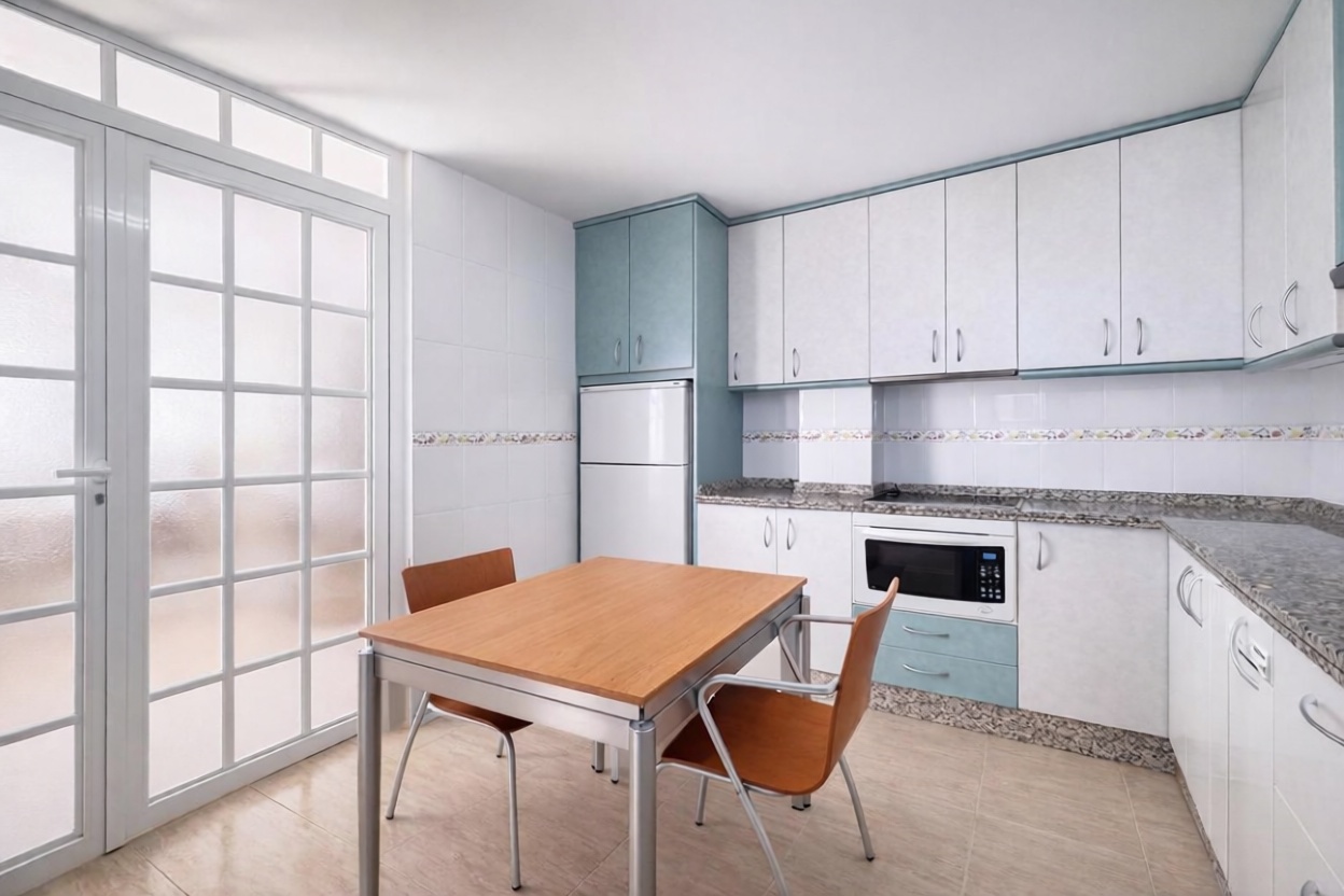 Appartement en attique en première ligne de mer à Costa Tropical — Cuisine