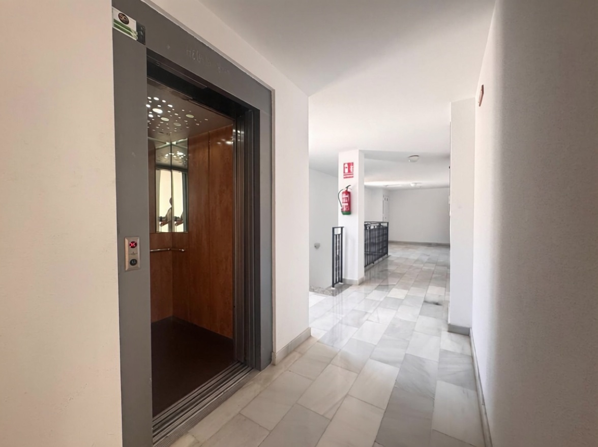 Appartement en attique en première ligne de mer à Costa Tropical — Sanitaires