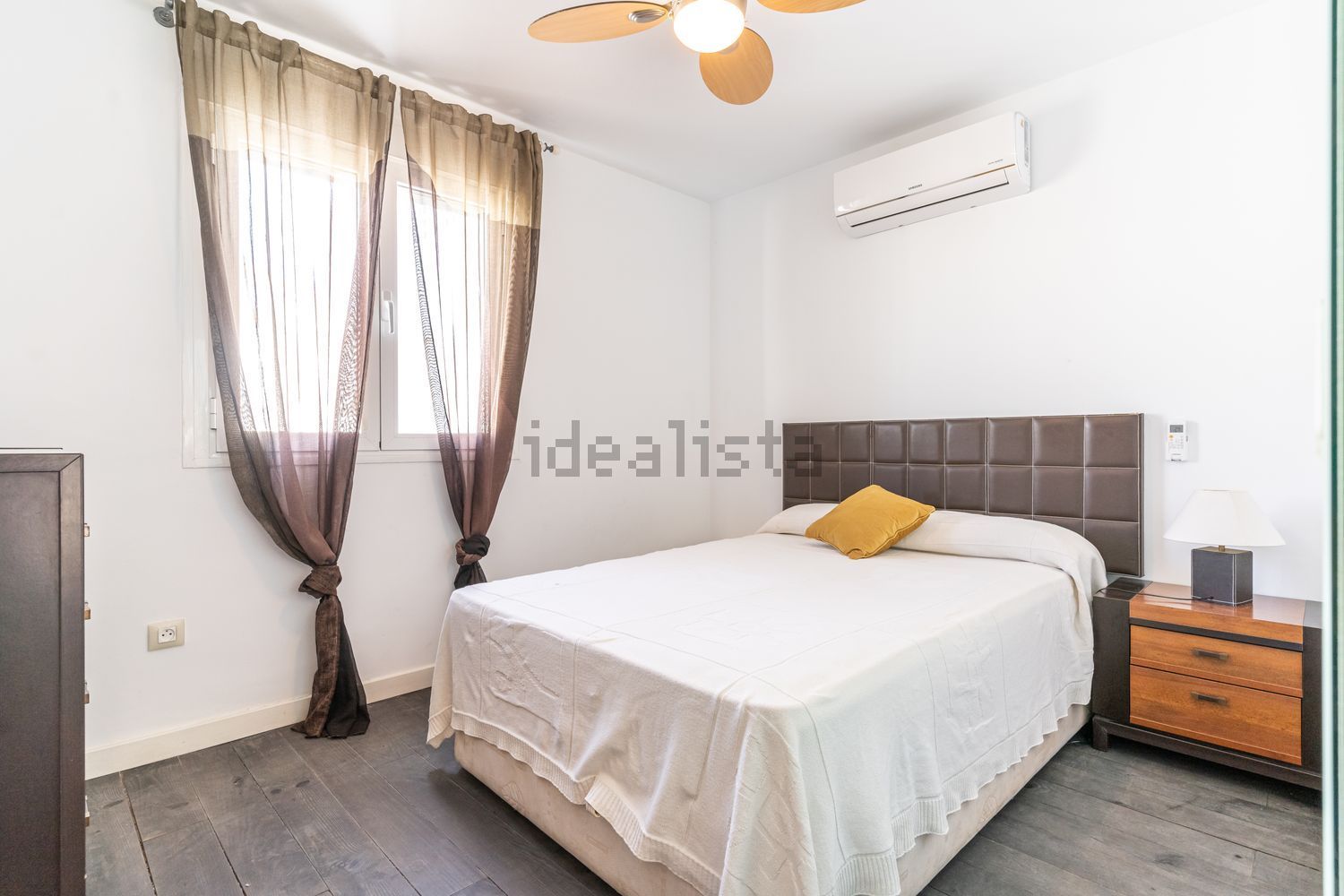 Duplex en première ligne de plage à El Ejido — Chambre