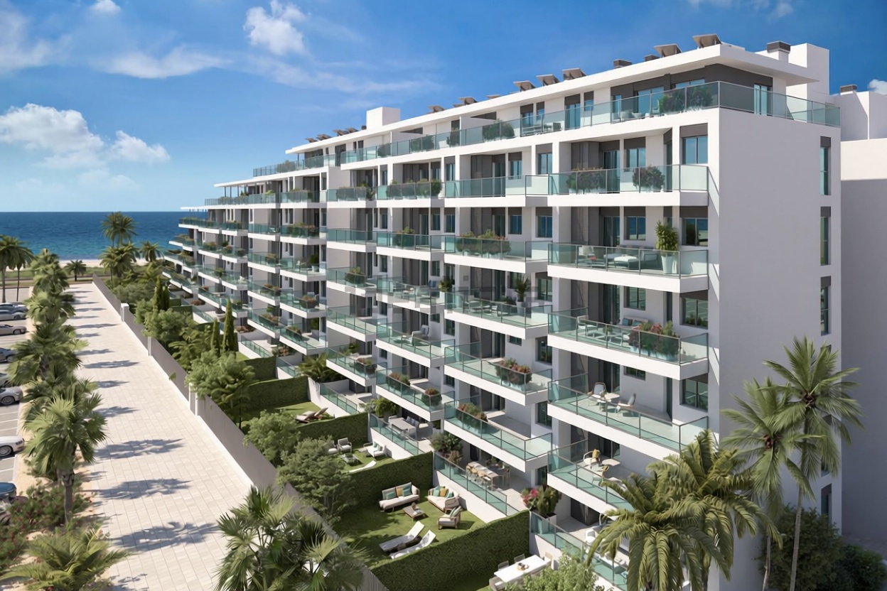 Apartamento em primeira linha de praia em El Ejido — Fachada