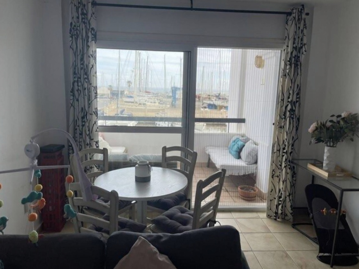 Apartamento em primeira linha de praia em El Ejido — Quarto