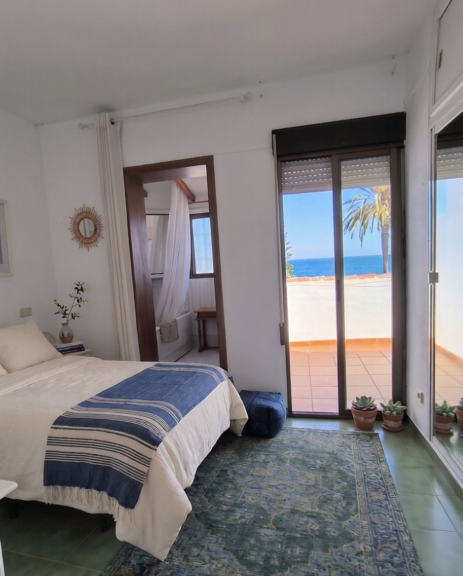 Chalet avec accès direct à la plage à Motril — Chambre