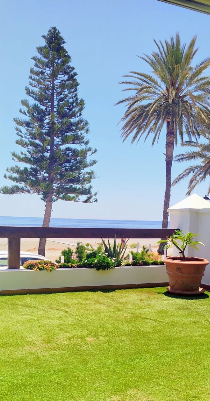 Chalet avec accès direct à la plage à Motril — Vue mer