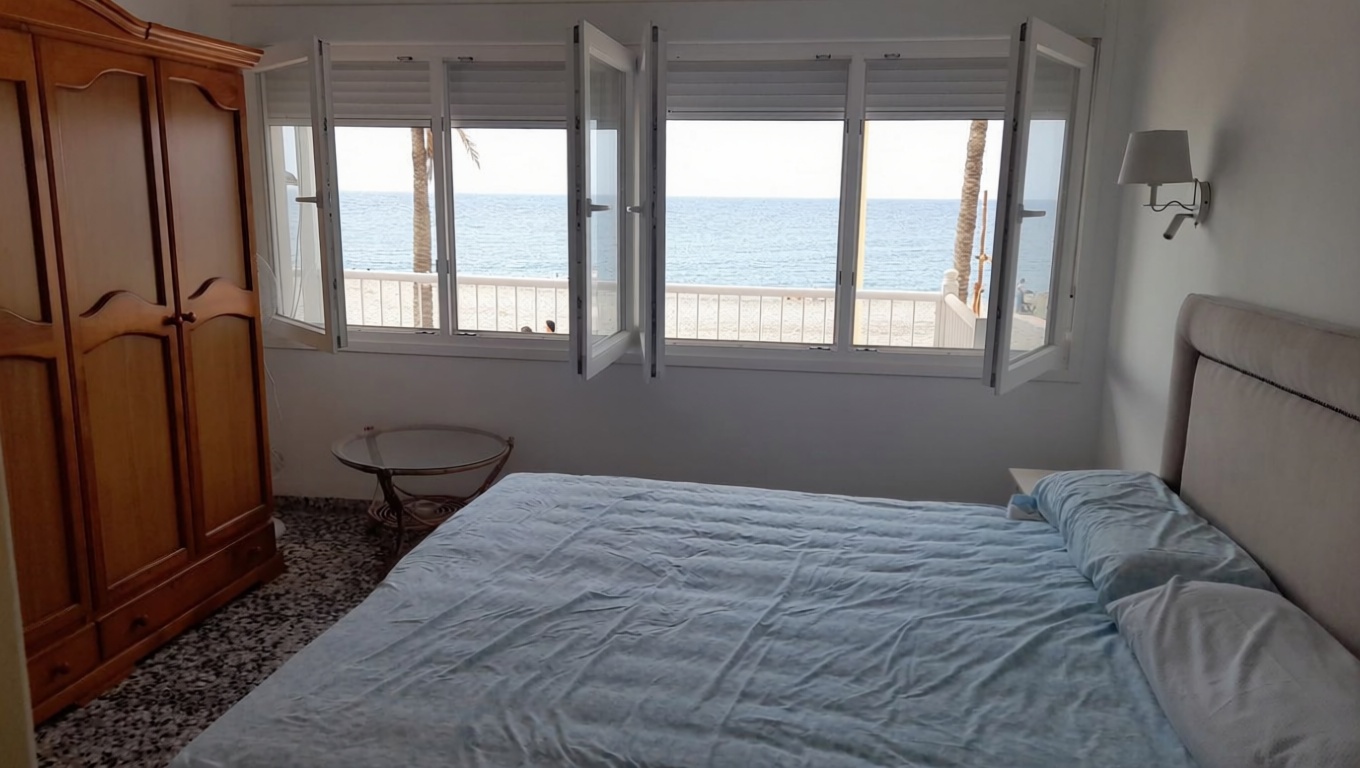 Appartement en première ligne de plage à Costa Tropical — Chambre