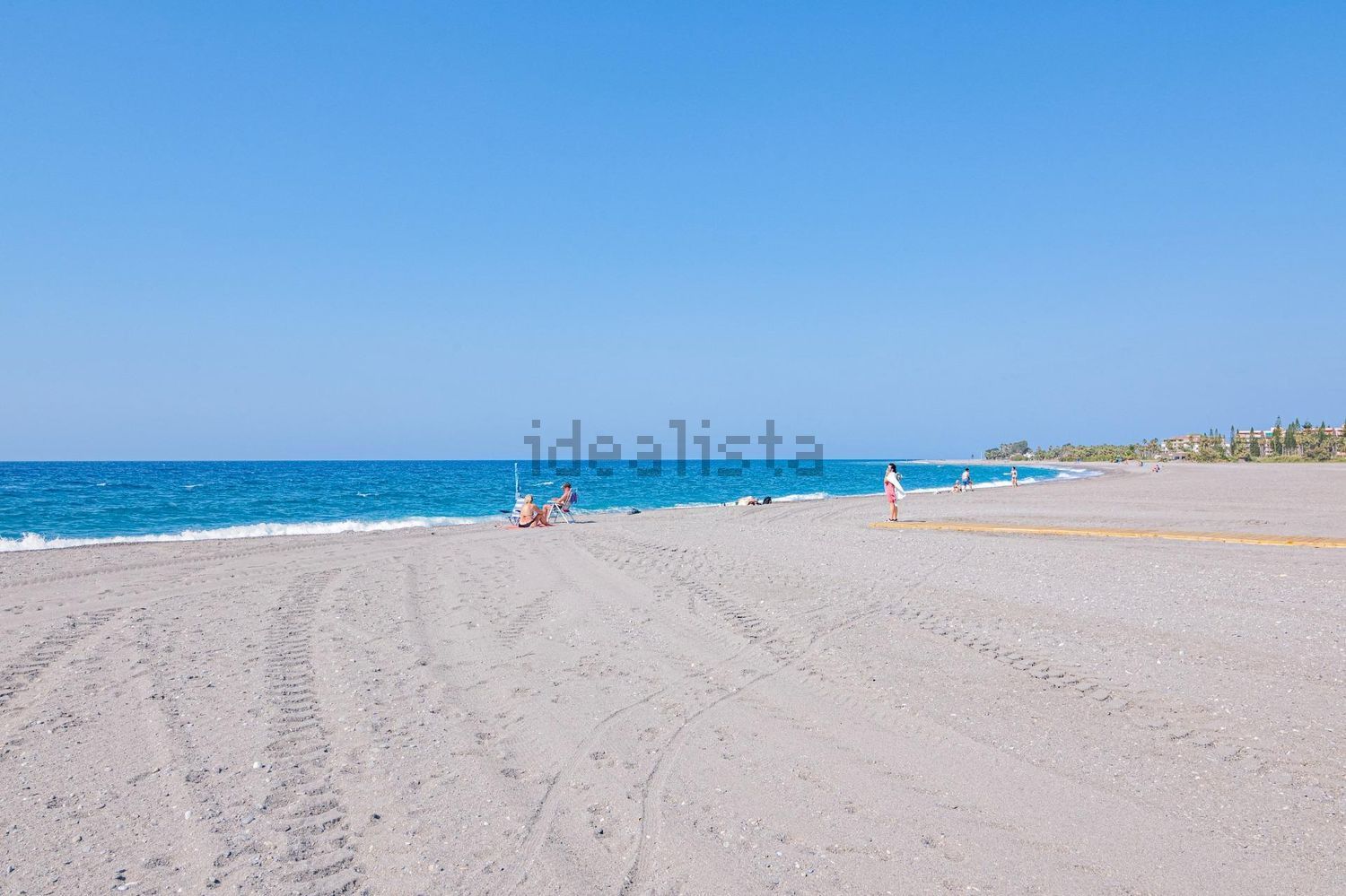 Flat for sale frontline beach in Motril
