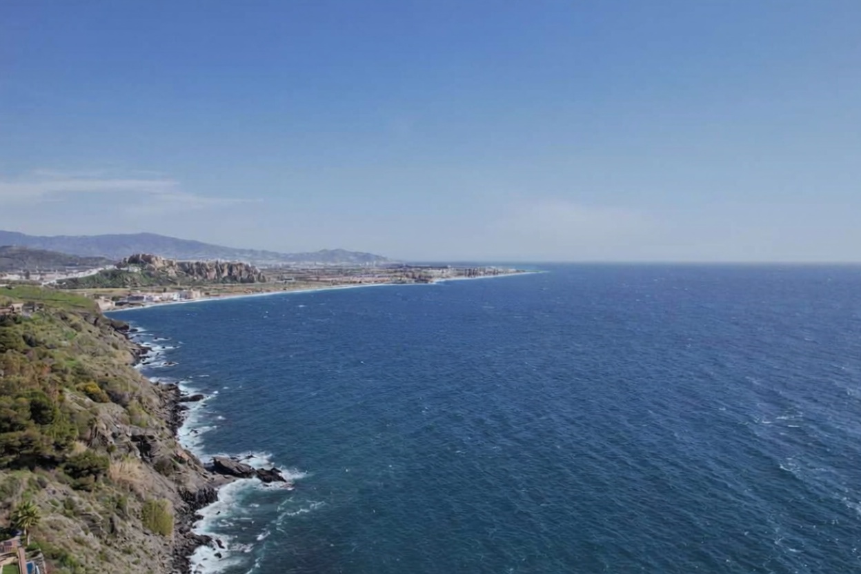 Chalet avec accès direct à la plage à Salobreña — Vue aérienne