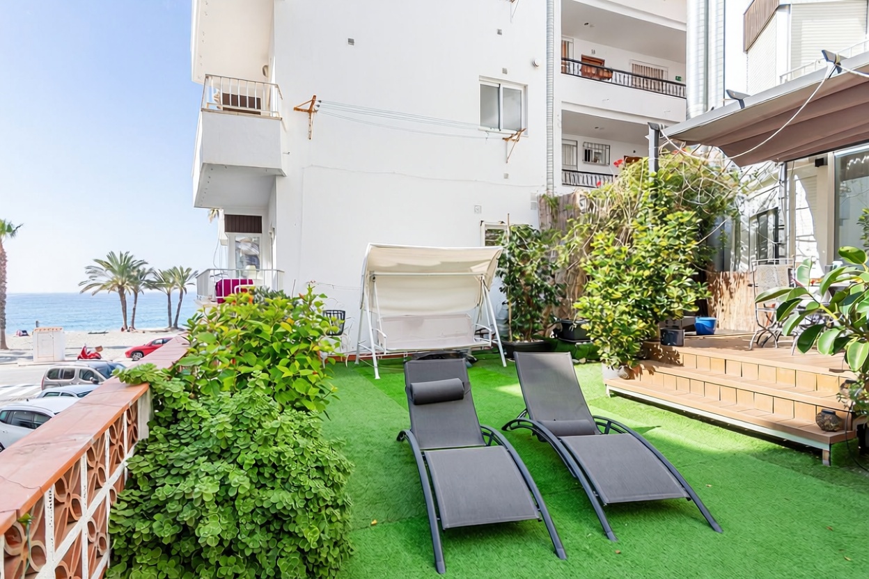 Appartement en première ligne de plage à La Herradura