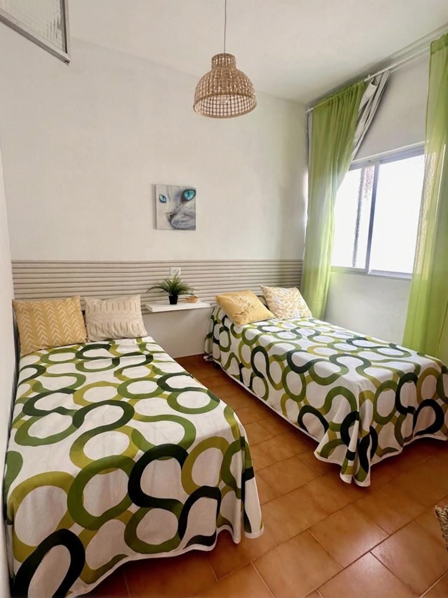 Apartamento em primeira linha de praia em Almuñécar — Quarto