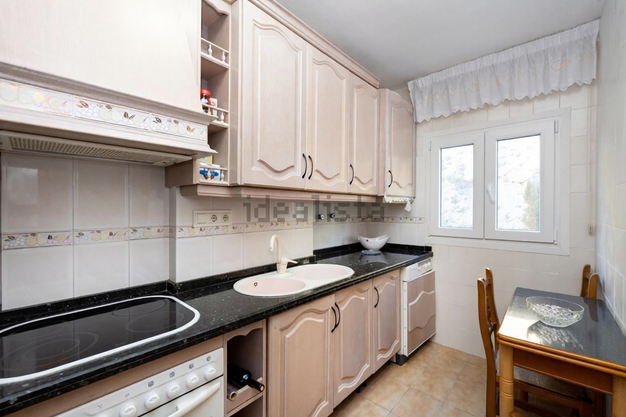 Appartement en première ligne de plage à Almuñécar — Cuisine