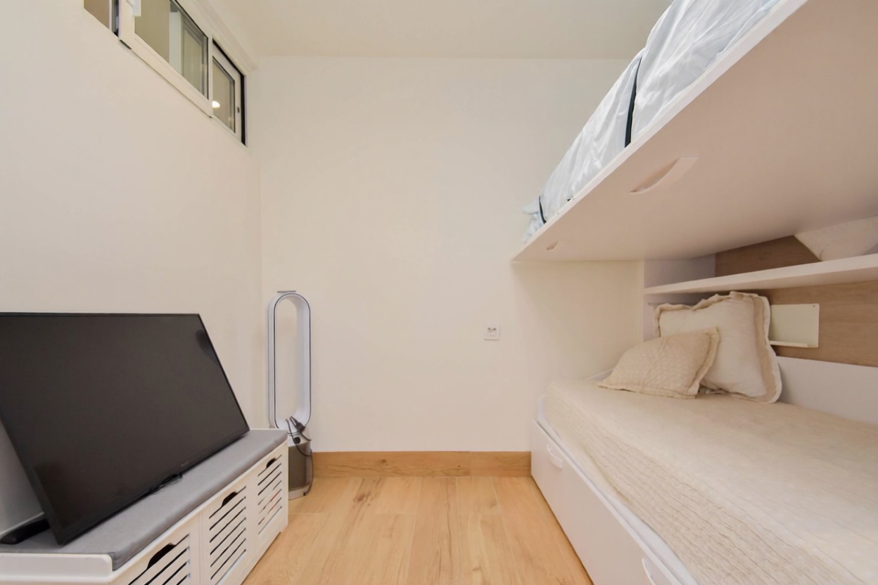 Beachfront flat in Almuñécar — Bathroom