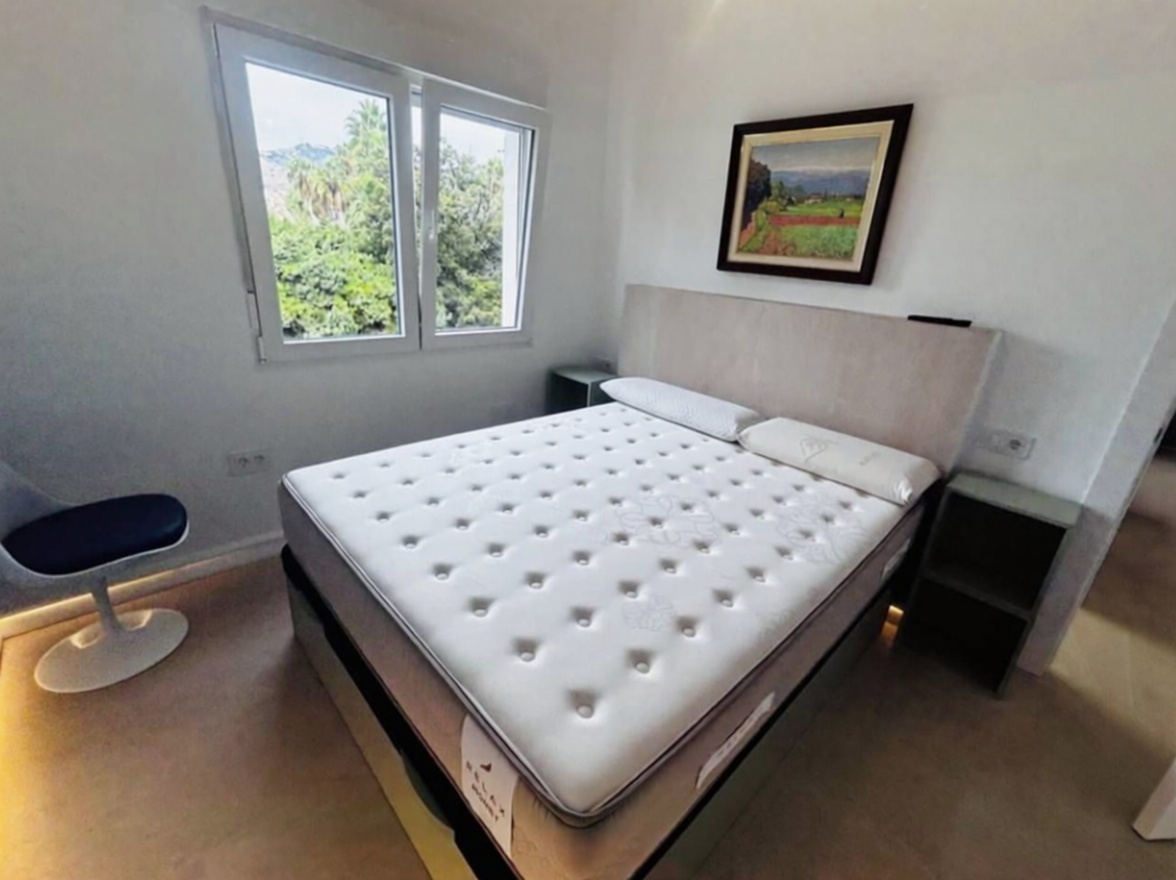 Beachfront flat in Almuñécar — Bedroom