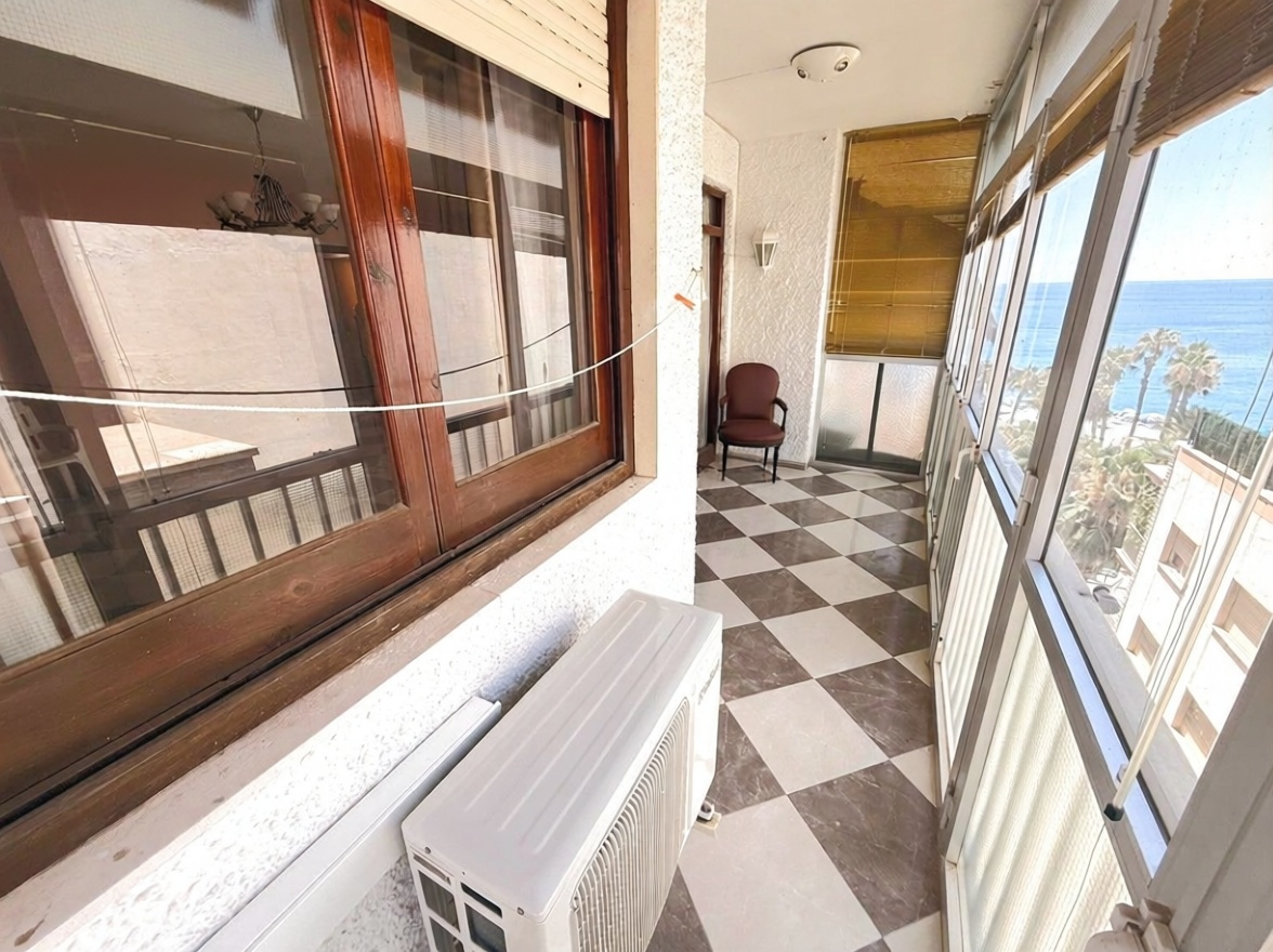 Appartement en première ligne de plage à Almuñécar