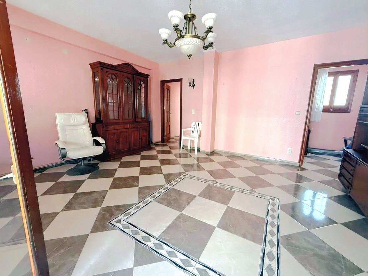 Appartement en première ligne de plage à Almuñécar — Séjour